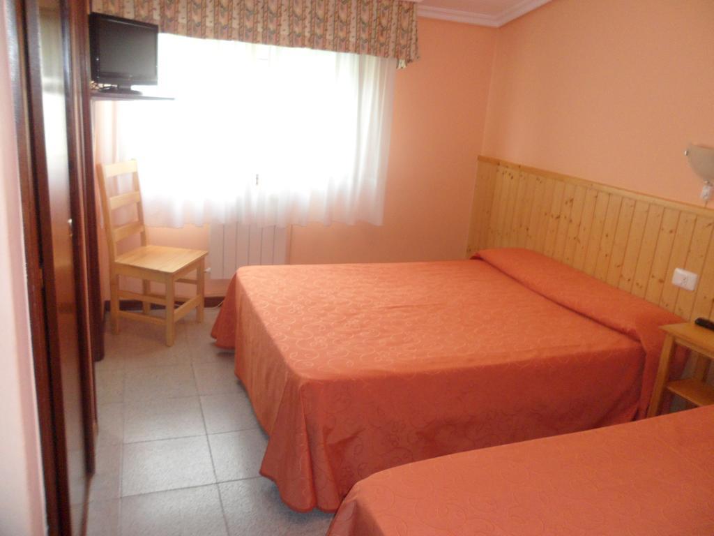 Hostal Alce Nigran Exterior photo