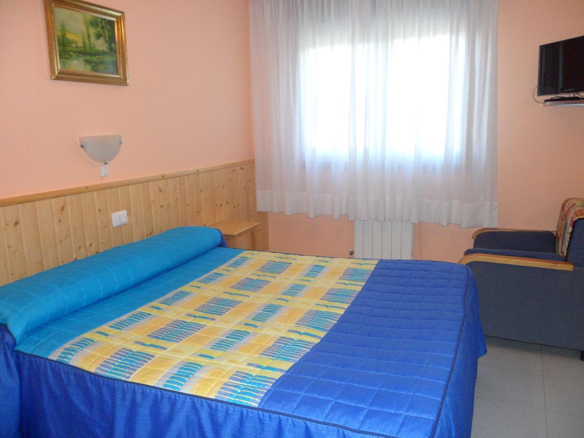 Hostal Alce Nigran Exterior photo